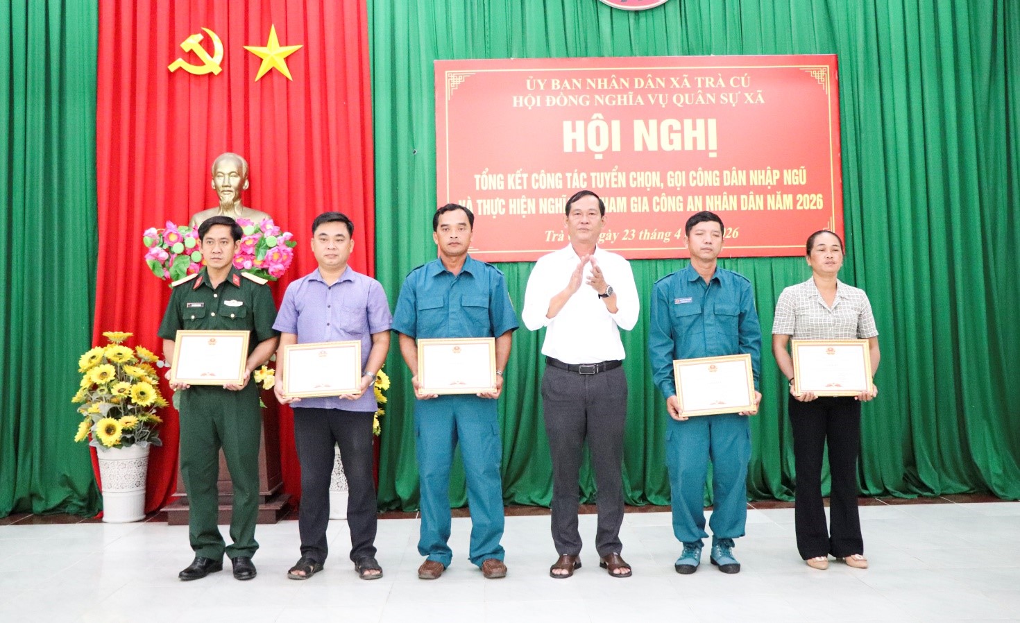 Trà Cú tổng kết công tác tuyển chọn, gọi công dân nhập ngũ và thực hiện nghĩa vụ tham gia Công an nhân dân năm 2026