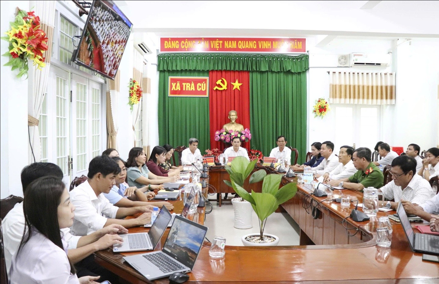 Hội nghị toàn quốc sơ kết 1 năm 6 tháng triển khai thực hiện Nghị quyết số 57 -NQ/TW của Bộ Chính trị

